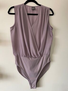 Worthington|Lavender Mauve Surplice Bodysuit|Medium|EUC